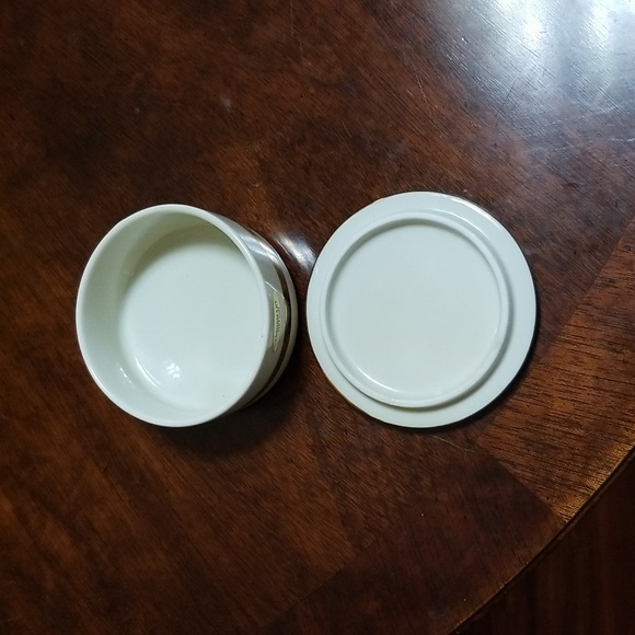 GORGEOUS ART OF CLOISONNE JAPANESE GLASSWARE ROUND TRICKET CONTAINER - Picture 4 of 8